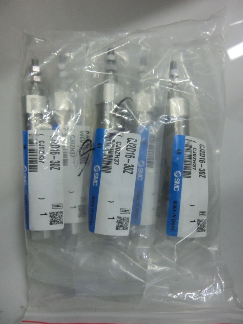 日本SMC CJ2D16-30Z气缸