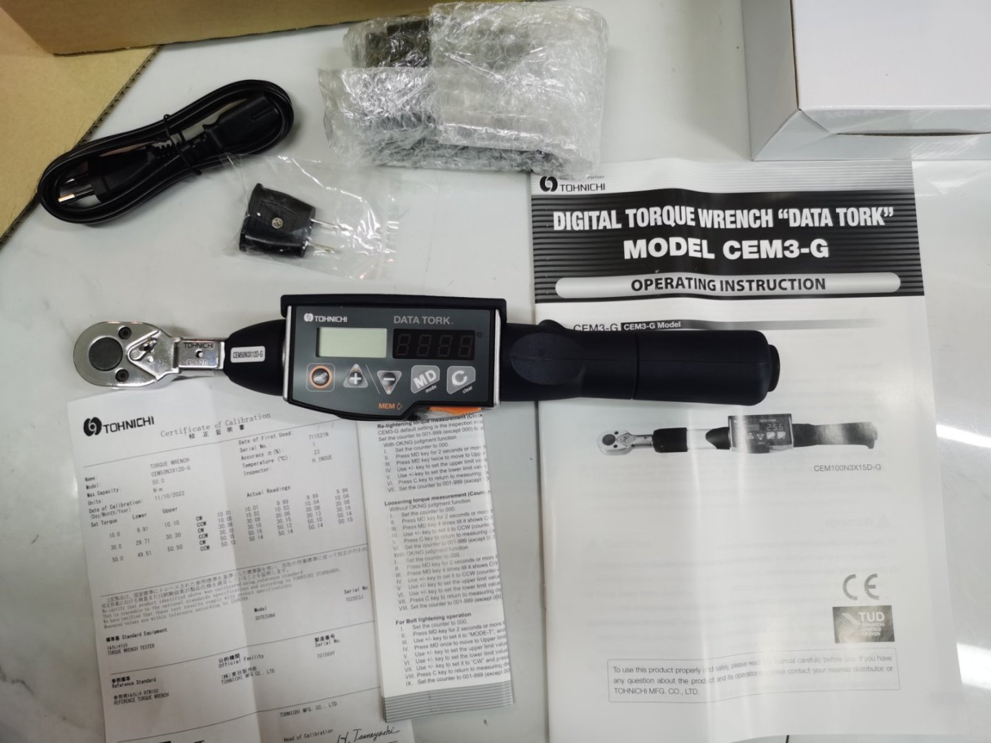 日本TOHNICHI东日CEM50N3X12D-G数显扭矩扳手