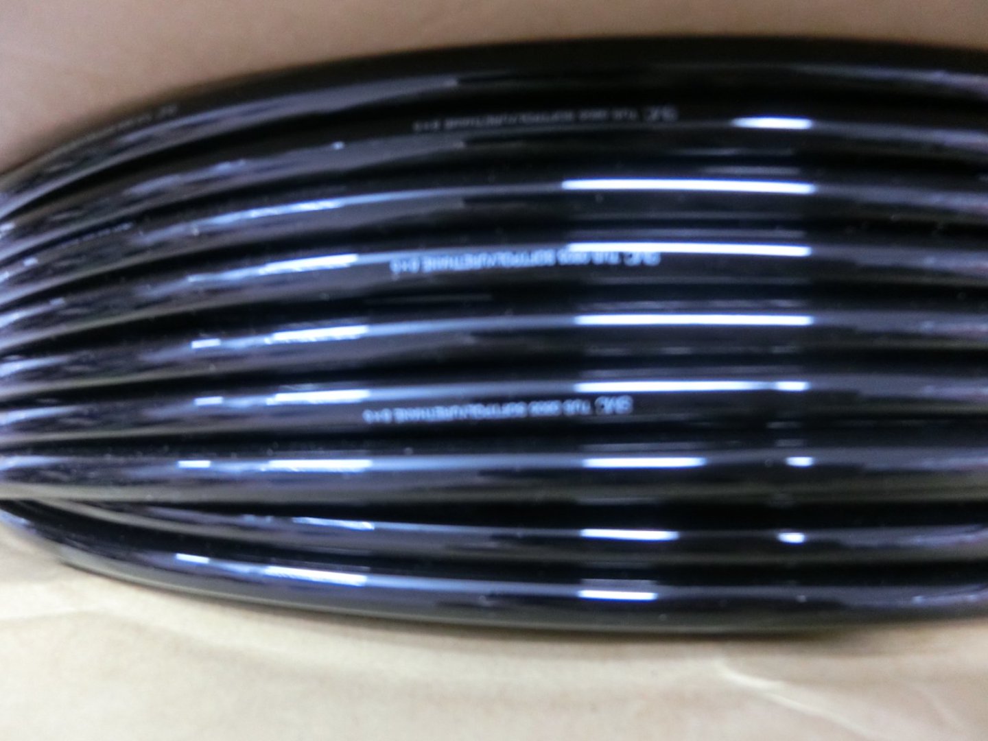 日本SMC软聚氨酯气管TUS0805B-100