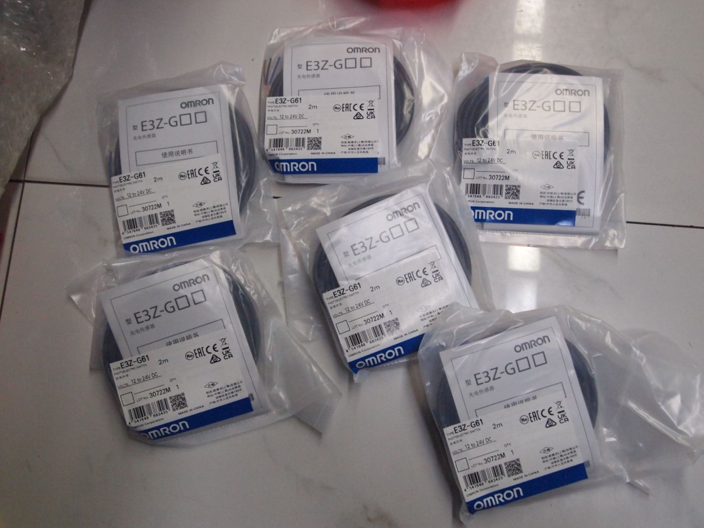 日本OMRON欧姆龙E3Z-G61光电传感器 李：157*1387*6121