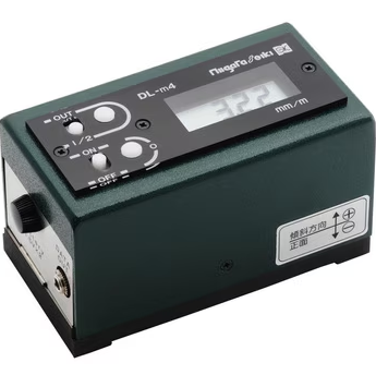 日本SK新泻精机DL-M4水平仪电子数显水准器 李:157*1387*6121